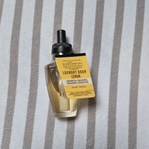 Laundry Room Lemon Wallflower Refill From Bath & Body Works! New & Sealed!